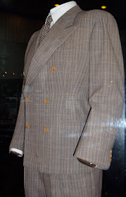 Humphrey Bogart suit from Casablanca movie