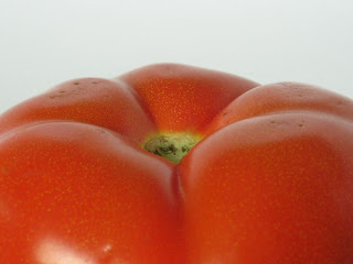 Cara Alami Menghilangkan Komedo Dengan Masker Tomat