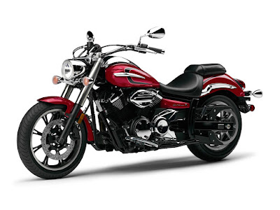 Yamaha_V-Star_950_2012_1280x960_Deep_Metallic_Red_04