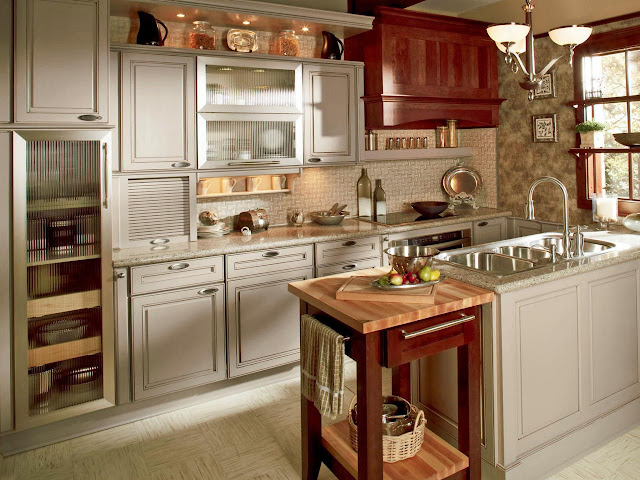 How Do Custom Kitchen Cabinets Serve Homeowners?