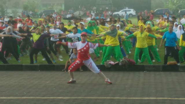 Dalam Rangka "Pesona Bhakti Ambarawa" Ribuan Orang Ikuti Senam Aerobic