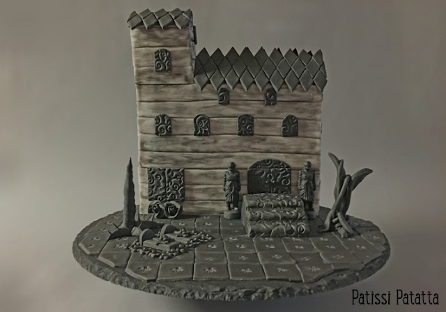 recette de gâteau Halloween, maison hantée, Halloween cake, Halloween house, cake-design, gâteau maison, house cake, arbres maléfiques, maison à vendre, maison hantée à vendre, pâte à sucre, gâteau exceptionnel, maison en gâteau, dessert Halloween, patissi-patatta