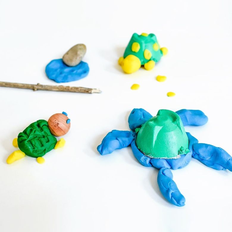 what to make with playdough ideas - baby turtle playdough activity