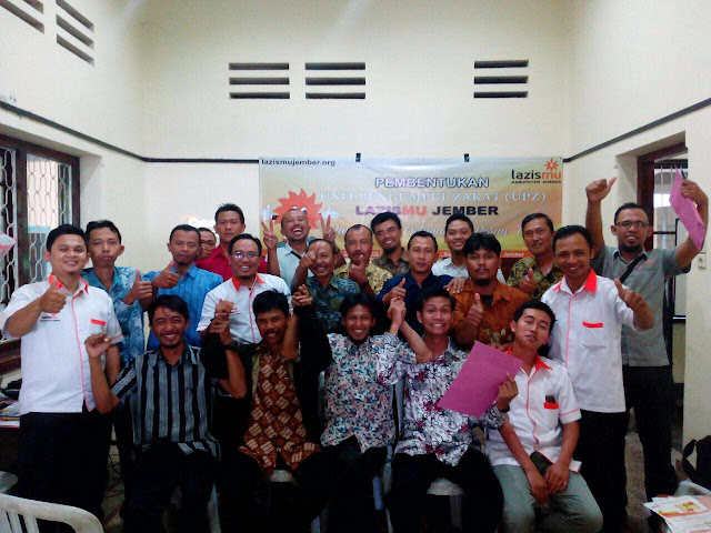 Foto Aksi bersama UPZ Lazismu se-Kab. Jember