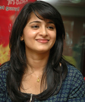 Anushka Hot Chubby Expressions Latest Photos