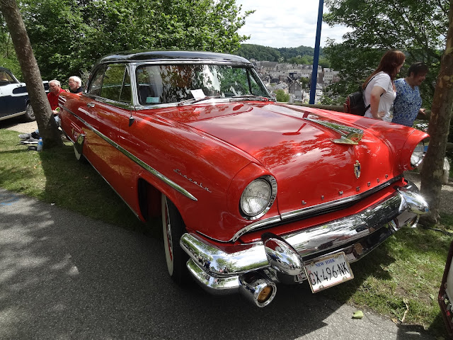 2025.05.29-016 Lincoln Capri 1955 rouge