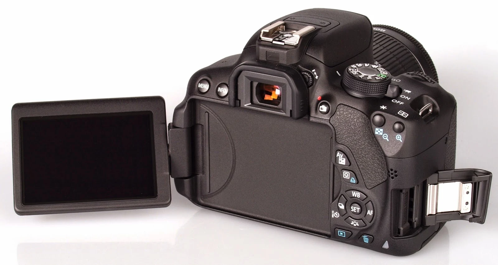 Canon Eos 700D Reviews