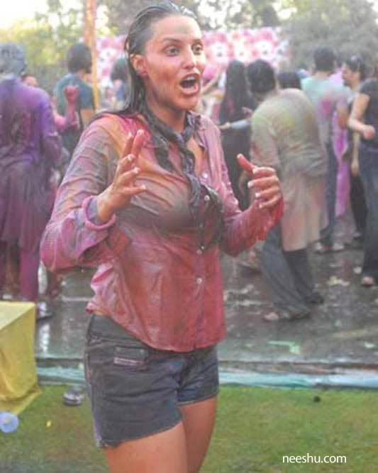Holi celebration Hot TV actress