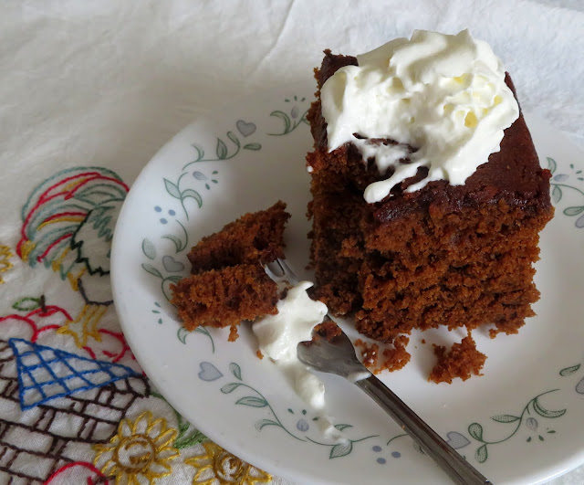 Easy Old Fashioned Gingerbread