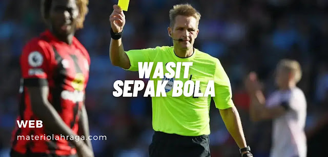 jumlah wasit sepak bola