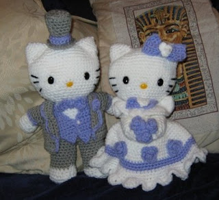 PATRON NOVIOS HELLOW KITTY AMIGURUMI 1941