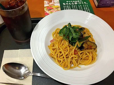 ベローチェ 揚げナスとベーコンの香ばし醤油パスタ