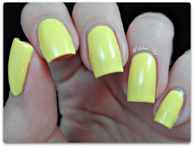 seventeen-17-gel-colour-nail-polish-lemon drop-swatch