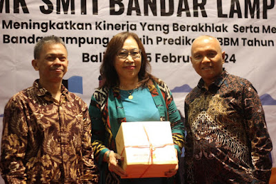 Santy Sastra, Santy Sastra Public Speaking, Motivator di Bali, SMK SMTI Bandar Lampung Rapat Kerja 2024 (1)