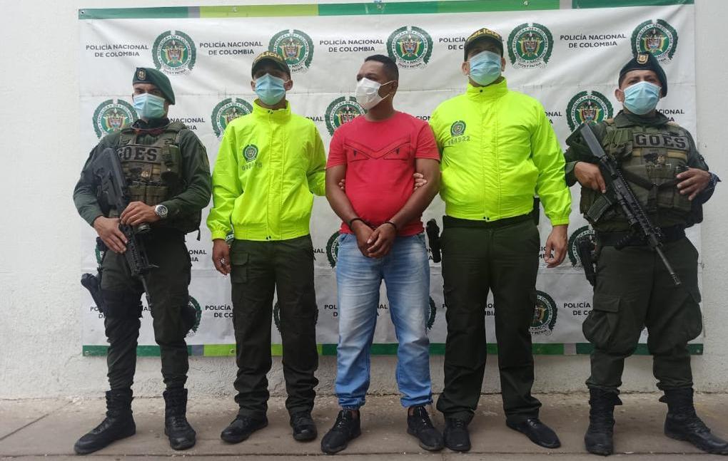 https://www.notasrosas.com/Policía Guajira captura en Riohacha, a cabecilla de 'El Clan del Golfo', en la Región Caribe