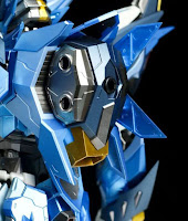 MN-Q03 172 Blue Dragon Gundam (Ao Bing Di Hui Xing Han Long Zi), Motor Nuclear
