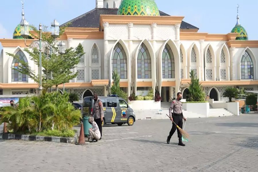 Polres Sukoharjo Gelar Bhakti Religius, Membersihkan Masjid-Masjid Menjelang Idul Fitri