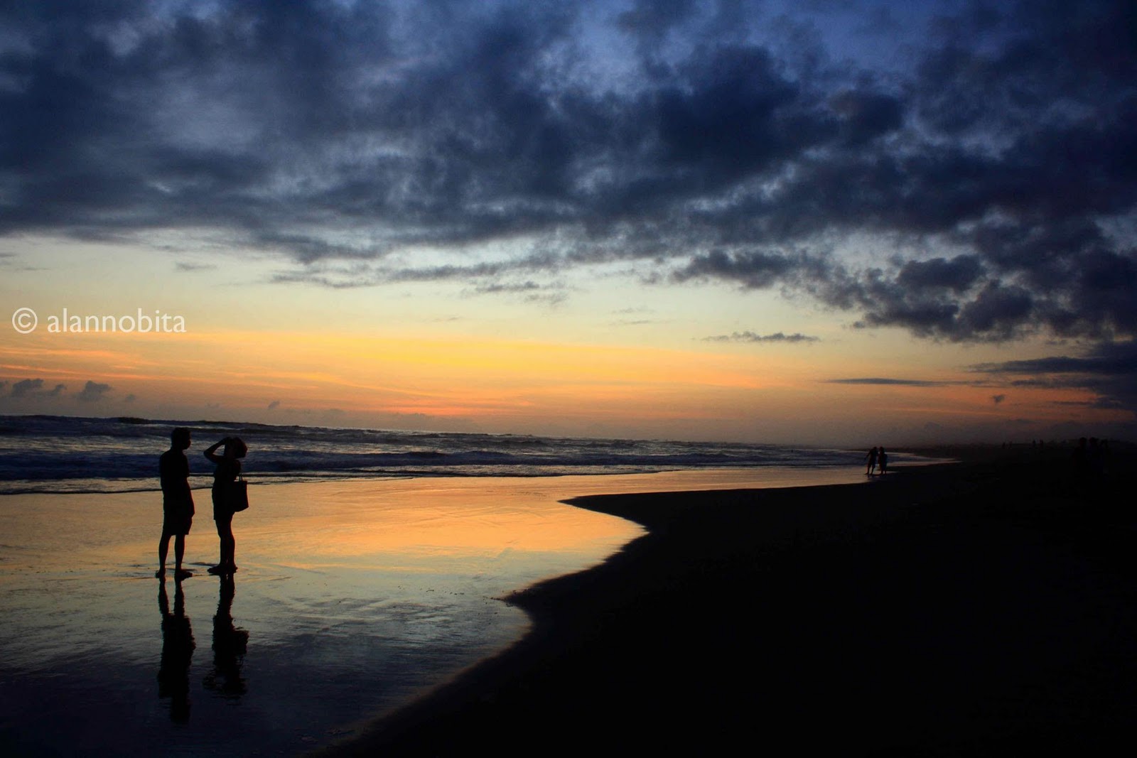 Suasana Senja  Indah Di  Pantai  Parangtritis Catatan Nobi