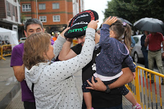 Campeonato de lanzamiento de chapela en las fiestas de Retuerto