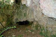 Formacions de tosca que s'han anat fent a les parets degut a l'abundant caudal d'aigua que baixava pel torrent