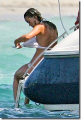 pippa-middleton-topless-bikini-01-480x720