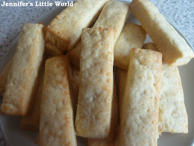 Simple cheese straws