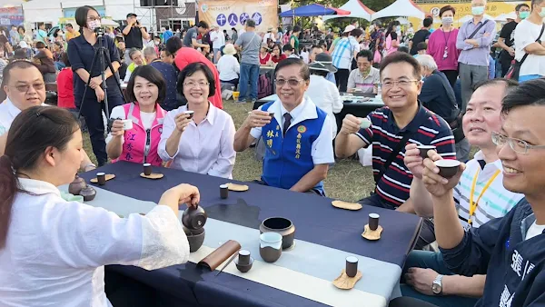 南投茶博千人茶會 王惠美前往彰化優鮮館推廣