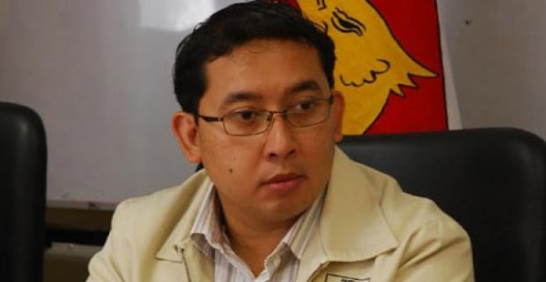 Fadli Zon Bandingkan Sikap Jokowi Dengan Ridwan Kamil