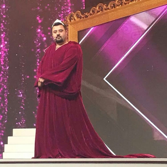 Ahmed Ali Butt Makes fun of Taher Shah at ARY Film Awards 2016 