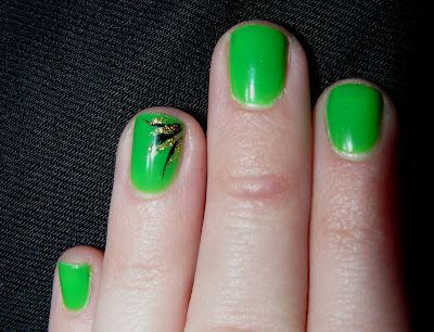 nicki minaj green nails. wallpaper nicki minaj green