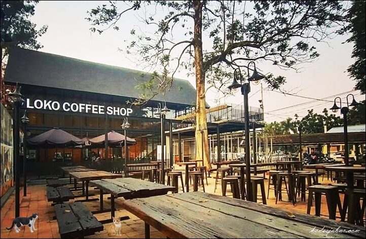 Loko Coffee Shop, Tempat Nongkrong Paling Asik di Stasiun Bandung