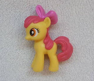 Apple Bloom Magazine Figure Released