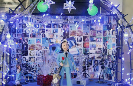 Fã de Roberto Carlos cria 'show em miniatura' para homenagear o Rei