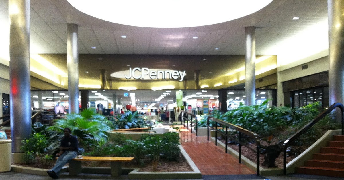 Sky City: Retail History: Crosscreek Mall/Greenwood Mall