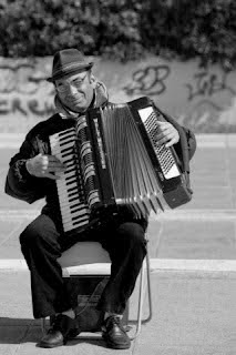 The accordion tune Η μελωδία του Ακορντεόν