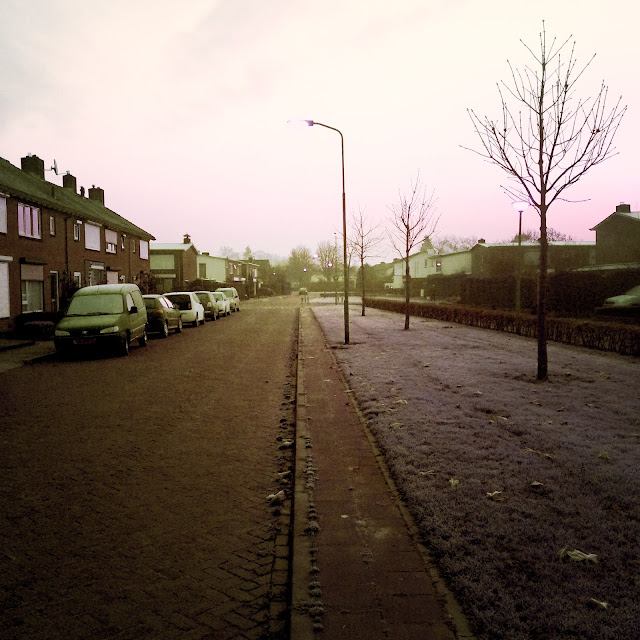 Koude straat, Zevenaar. Hipstamatic: Marshall + Hackney. Foto: Robert van der Kroft