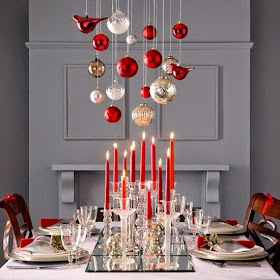 Decora estas navidades la mesa de comedor  con colores rojo y blanco