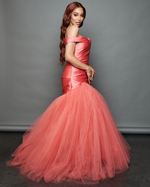 Munroe Bergdorf – Most Beautiful Transgender Women Evening dress