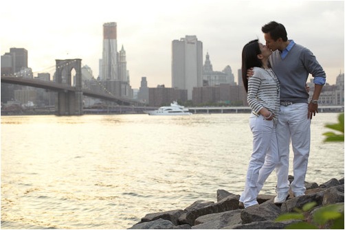 Manhattan-skyline-engagement-shoot