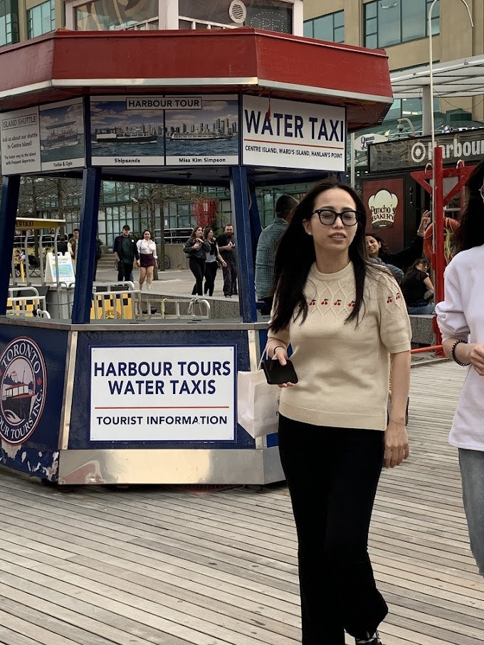 Water Taxi - Queen's Quay Terminal Toronto