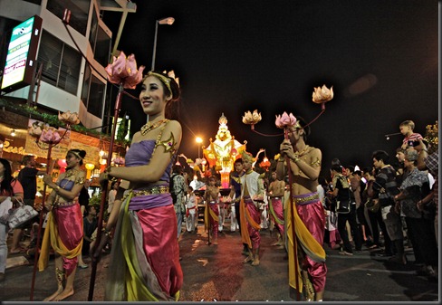 thailand-chiangmai-festival-081111-0158