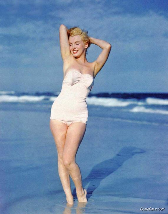 Marilyn Monroe Exclusive Beach Photoshoot