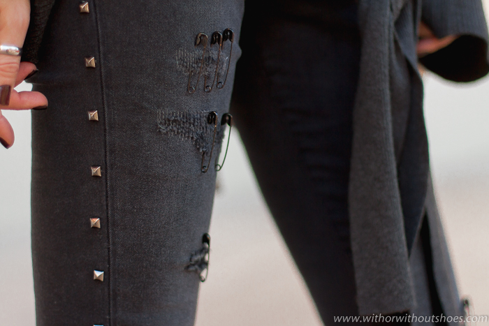Jeans Skinny pitillo con tachas rotos imperdibles modelo Mareg de Meltin' Pot