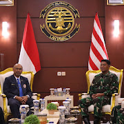 Danlantamal V Terima Courtesy Call Rektor UHT Surabaya