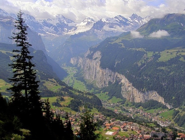 A Hidden Place In The Alps May Be One Of The Most Beautiful Places On Earth