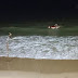 Barco vira e grupo fica à deriva em praia da Paraíba