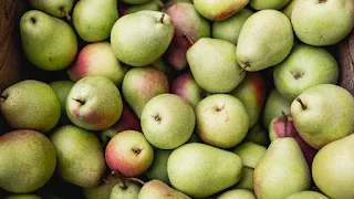 The Pear-fect Fruit: The surprising Health Benefits of Pears