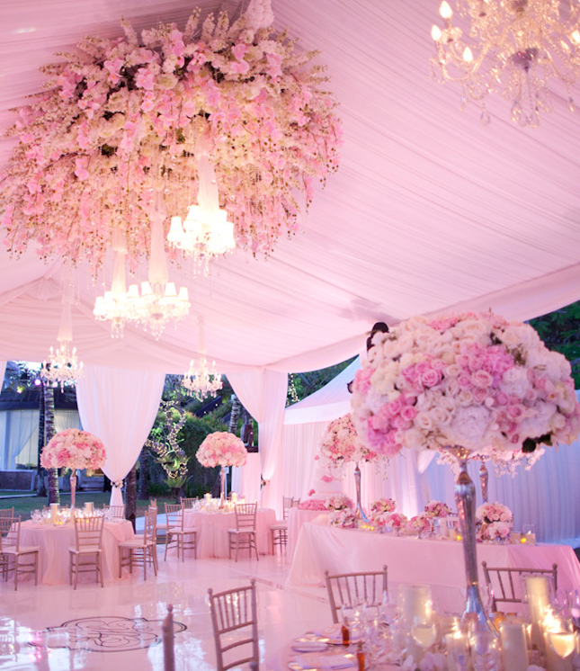 15 SwoonWorthy Tent Wedding Ideas