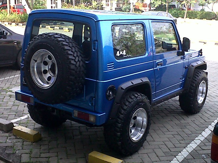 Modifikasi Suzuki Jimny Katana