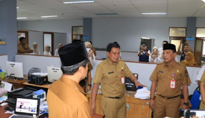 Sekda Sidak Empat Dinas hari pertama kerja, Kehadiran Pegawai Capai 98 Persen